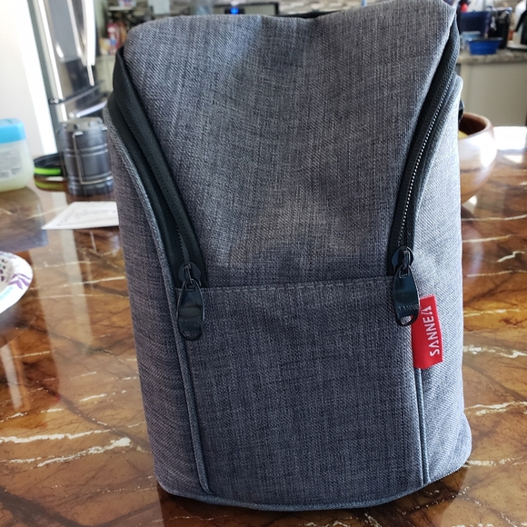 Travel bottle/drink cooler never used - Picture 3 of 3